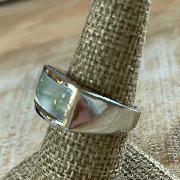 Lia Sophia Ocean Ring Silver & Aqua Mother of Pearl Chunky Costume Ring - Picture 11 of 11